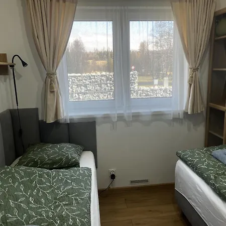 בקתה Tiny House At Deer Trail